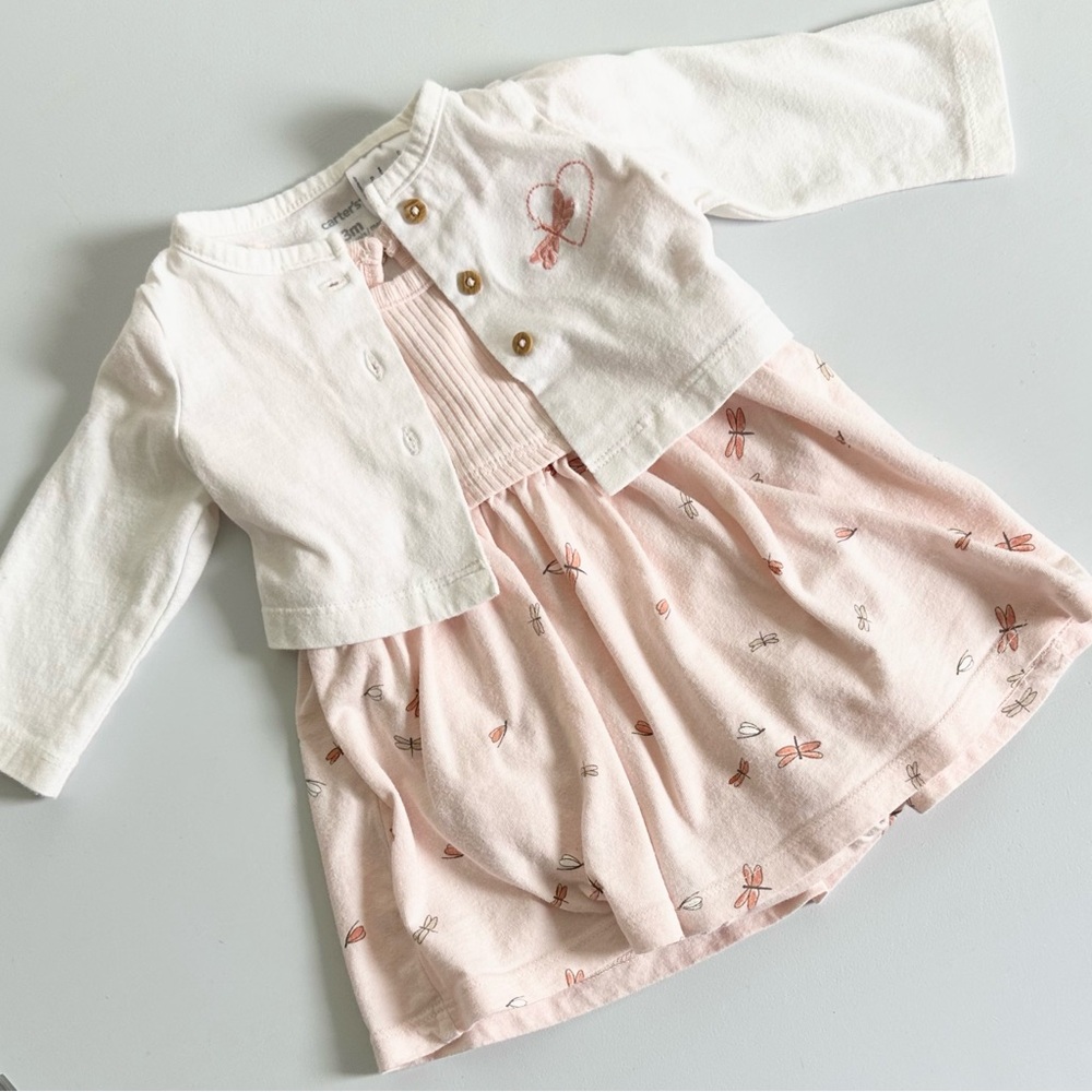 🚨 30% off this item when you add another item- Carter’s 2 pcs. 3 Months